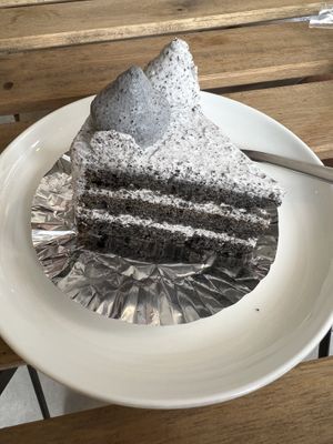 Sesame cake  at HiPizza in Taipei