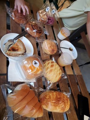 Assorted goodies at HiPizza in Taipei