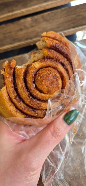 Cinnamon roll at HiPizza in Taipei