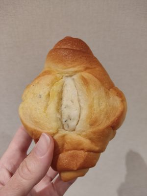 Salt butter bread at HiPizza in Taipei
