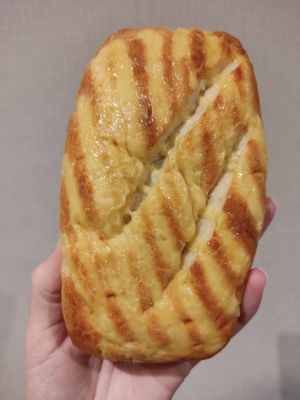 Maple mustard ham and cheese bread at HiPizza in Taipei