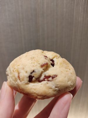 Cranberry scone at HiPizza in Taipei