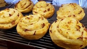 bacon and cheese roll at HiPizza in Taipei