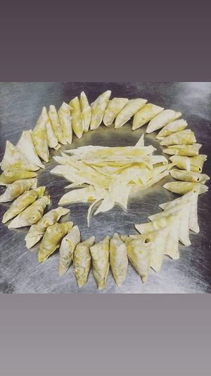 Chamuças at Cardamomo in Leiria