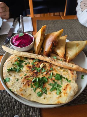  at Cardamomo in Leiria