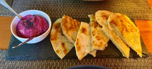 Beetroot dip with naan bread  at Cardamomo in Leiria