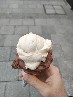  at Eis Greissler in Linz