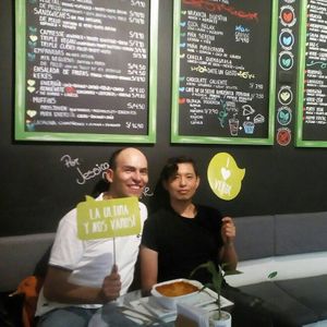 Happy customers :) at Verde Bebidas & Salud in Arequipa