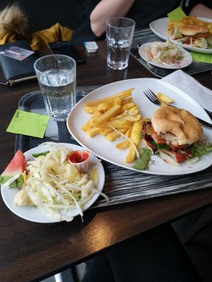 Vegan burger and all you can eat salad at Restaurang 4 Kök in Kalmar