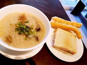 khmer porridge set at Sweet Root Vegetarian Restaurant  in Phnom Penh
