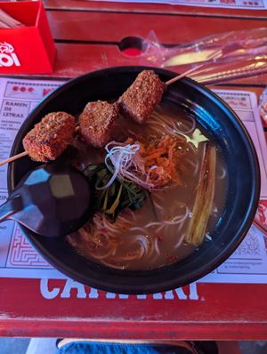 Curry ramen con tofu at KOI Beer & Dumplings in Buenos Aires