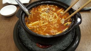mi cay (spicy Korean noodles) at Metta Vegetarian in Ho Chi Minh City