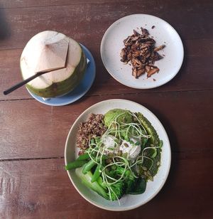 Eat green at Cafe 8.98 in Ao Nang