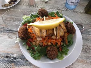 Ensalada de tofu con falafel at Vegan Point in Ibiza