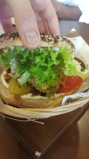 Full and tasty. Veggie made vegan at Best Bagels Gambetta in Lyon
