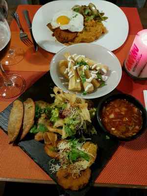 Vegan tapas options and vegetarian main at Andino Gastrobar in Malaga
