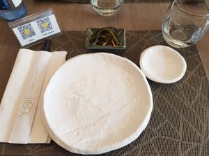 Presentación y carta vegana aparte at Yoshi - Sushi & More in Madrid