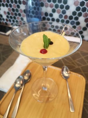  at Yoshi - Sushi & More in Madrid