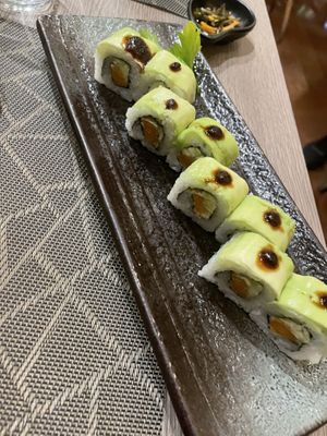 BATATA TEMPURA MAKI  at Yoshi - Sushi & More in Madrid