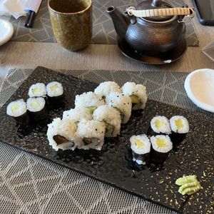 maki lunch entree (€1 more)  at Yoshi - Sushi & More in Madrid