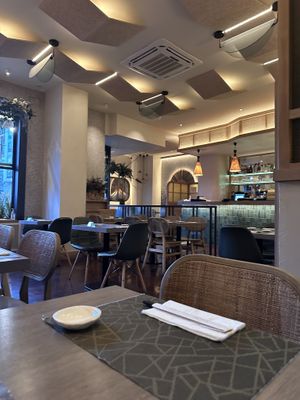 Restaurante   at Yoshi - Sushi & More in Madrid