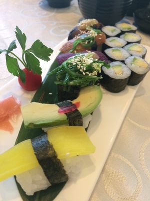 Sushi vegano del menú de degustación  at Yoshi - Sushi & More in Madrid