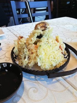 tempura at Yoshi - Sushi & More in Madrid