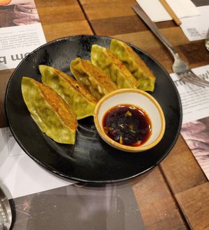 Gemüse-Gyoza at Wagamama - Designed Outlet in Roermond