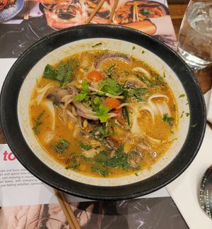 Tom Yum Ramen mit Mischpilzen at Wagamama - Designed Outlet in Roermond