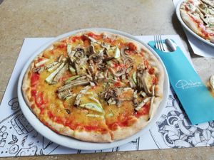 Vegan pizza at Ombra Restaurant in Kotor