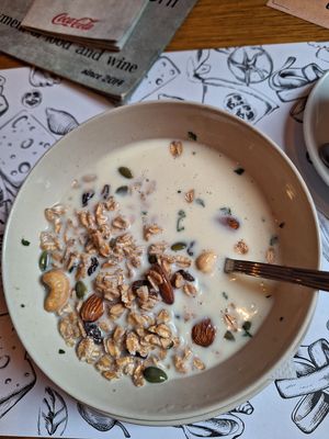 The muesli, as it was served at Ombra Restaurant in Kotor