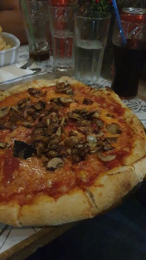 Pizza vegan at Ombra Restaurant in Kotor