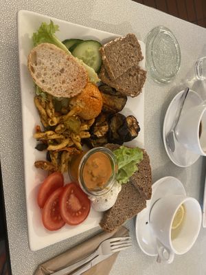 Herzhaftes Frühstück   at Dreizehn in der Muehle in Augsburg