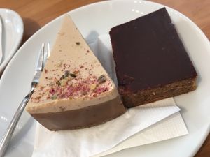 Raw vegan cakes at Madal Food in Budapest