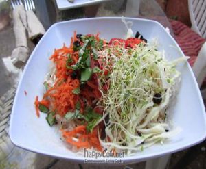 thai noodles at ChocolaTree Organic Oasis in Sedona