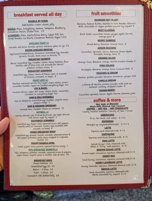 Green menu items are vegan at Red Scooter Deli in Paso Robles