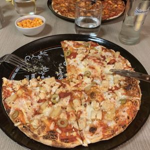 Vegan pizza chicken pineapple  at Pizza & Pasta Poppy's in Oostende