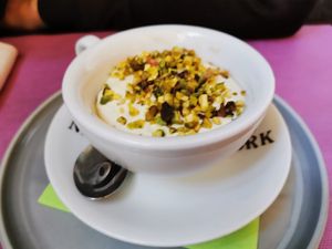 Pistacchio cake #Veganuary at L'OV Osteria Vegetariana in Florence