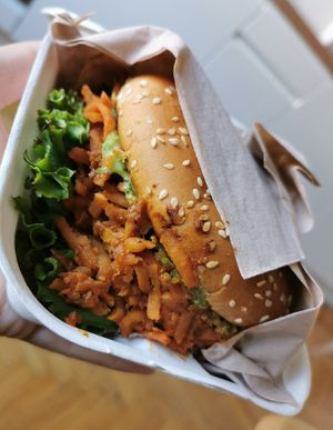 "mother trucker" burger at Veg Machine in Tallinn