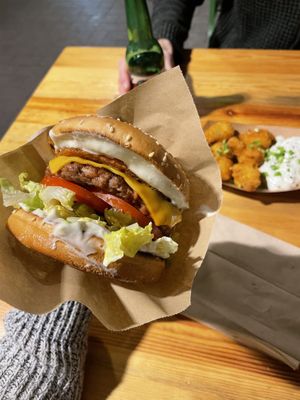 Smash Burger (& chicken wings in background) #Veganuary at Veg Machine in Tallinn