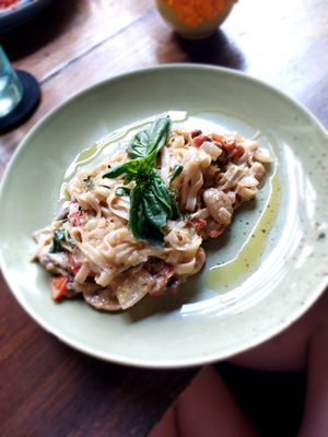 Jamur Fettuccine Alfredo (vegan)😊👍😋🍝 at Clear Cafe in Ubud