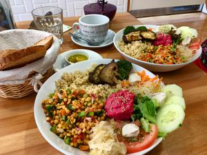 Ricos Bowls, tú escoges los ingredientes  at La Pajarita in Tenerife