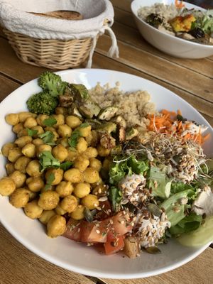 Bowl delicioso 🤤  at La Pajarita in Tenerife