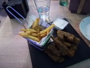 Crunchy seitan chicken style with veganesa (vegan mayo) at Cervecería Passion in Gran Canaria