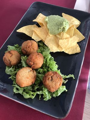 Vegan croquettes and nachos with guacamole  at Cervecería Passion in Gran Canaria