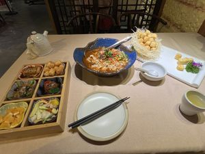 Couldn't choose so I ordered way too much  at Yunlaiju - Windlucky - Nanshan District in Shenzhen