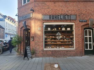  at Bakeliet Kaffee in Kiel