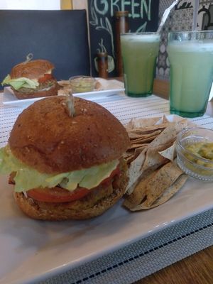 Lentil burger at Dr Ben Bistro in Santo Domingo