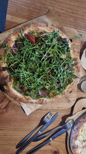 Vegan Kødløs pizza at Behov in Copenhagen