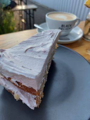 Kuchen & Cappuccino at innerluck in Hamburg